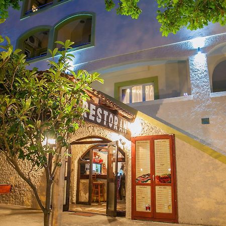 Hotel Pansion Nobel Petrovac Exteriér fotografie