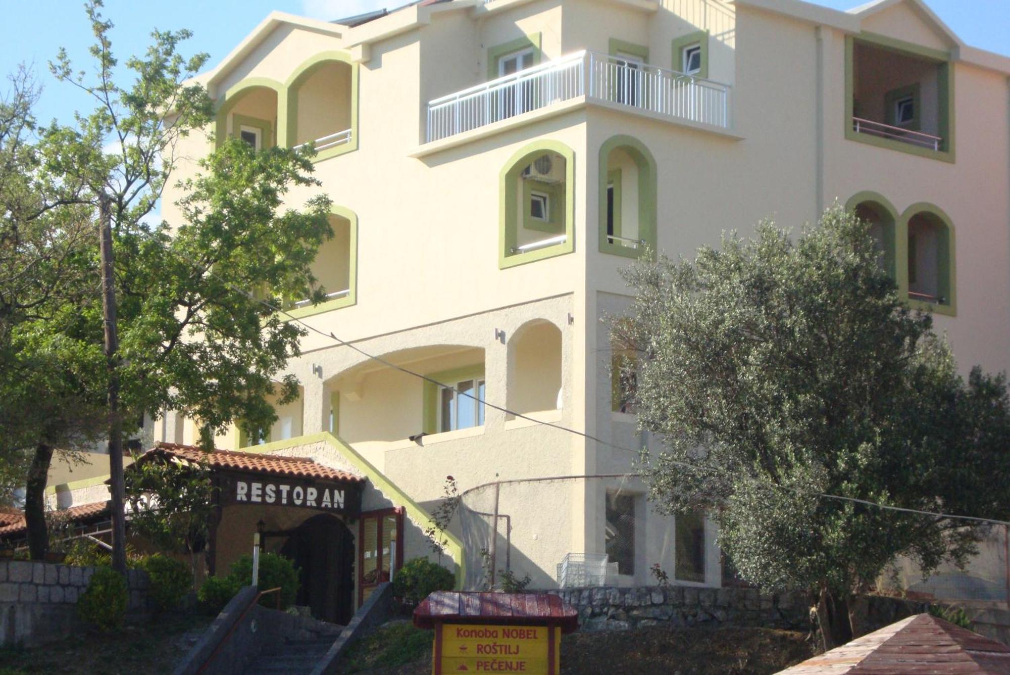 Hotel Pansion Nobel Petrovac Exteriér fotografie
