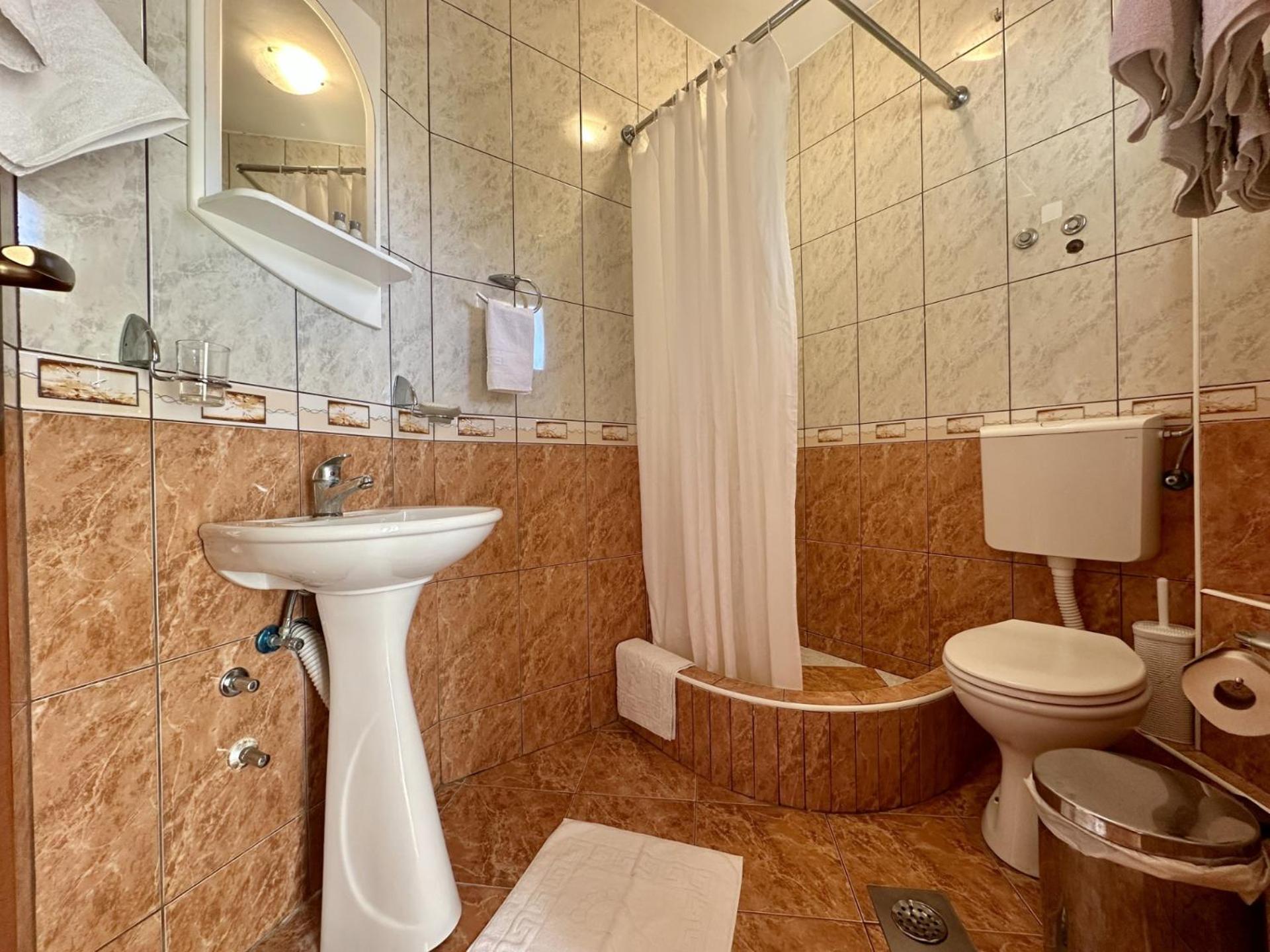 Hotel Pansion Nobel Petrovac Exteriér fotografie